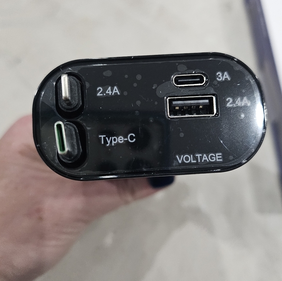 NWOT Super Fast Charge 4 in 1 Car Charger - Picture 6 of 6